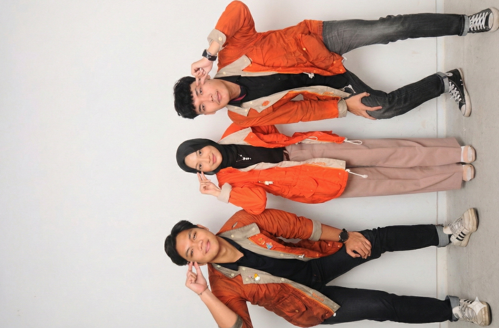 Syahrani Putri Khairul A, Christopher Andre F, I Putu Wika Arya S.